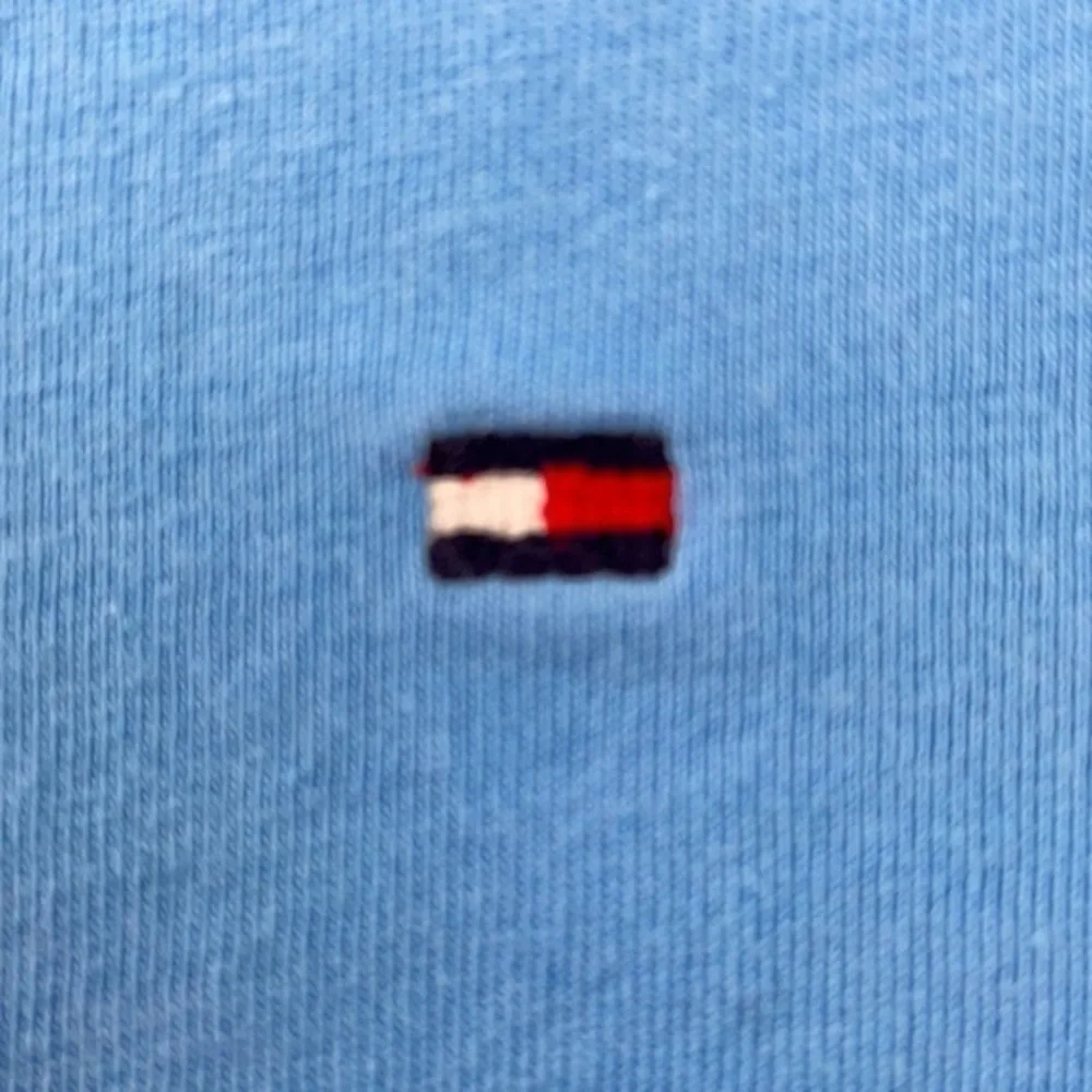 TOMMY HILFIGER | Sky Blue Embroidered Mini Flag Logo Shirt, Youth Size XL